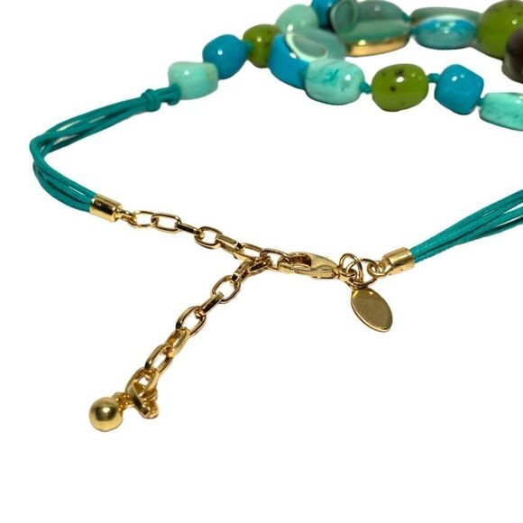 0692 Heavy Blue Stone Necklace with Large Turqoise Center Feature New - Picture 5 of 6